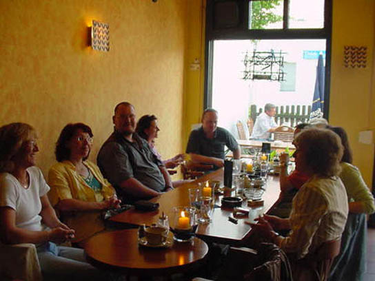 Frühstückstreff am 02.06.02 im Café People‘s in Berlin